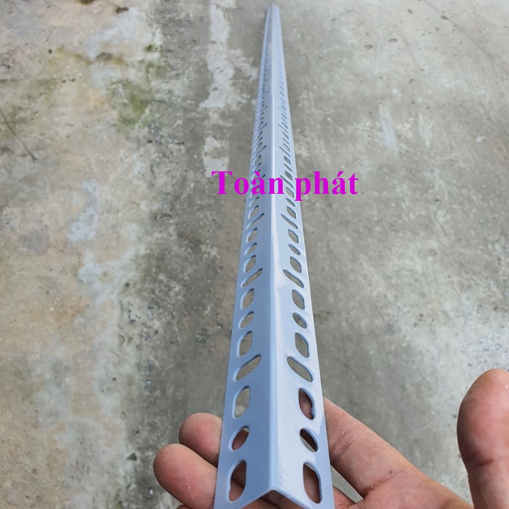 Sắt V lỗ V4 ( 4 x 4cm) dày 1.5ly - Cây 75 cm