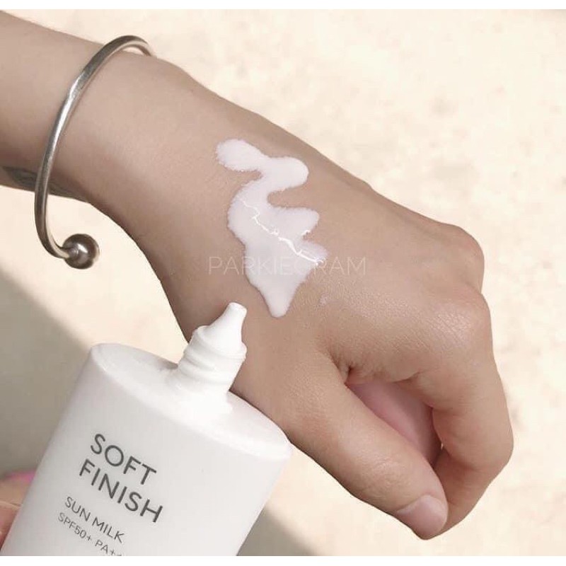 kem chống nắng Missha Sun Milk SPF 50+ PA++++