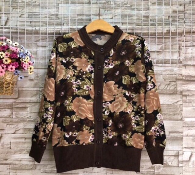 Áo len hoa trung niên | BigBuy360 - bigbuy360.vn