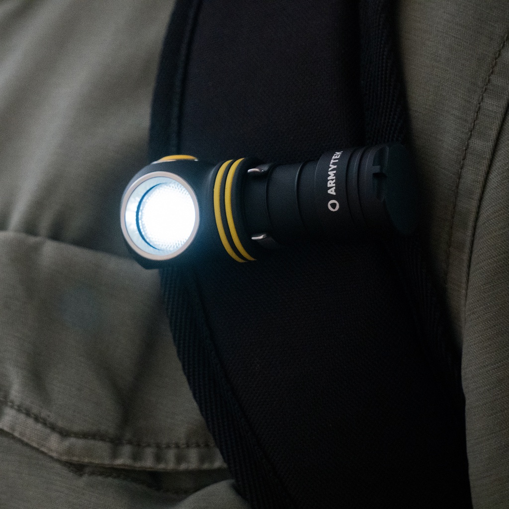 Đèn Pin Armytek Elf C1