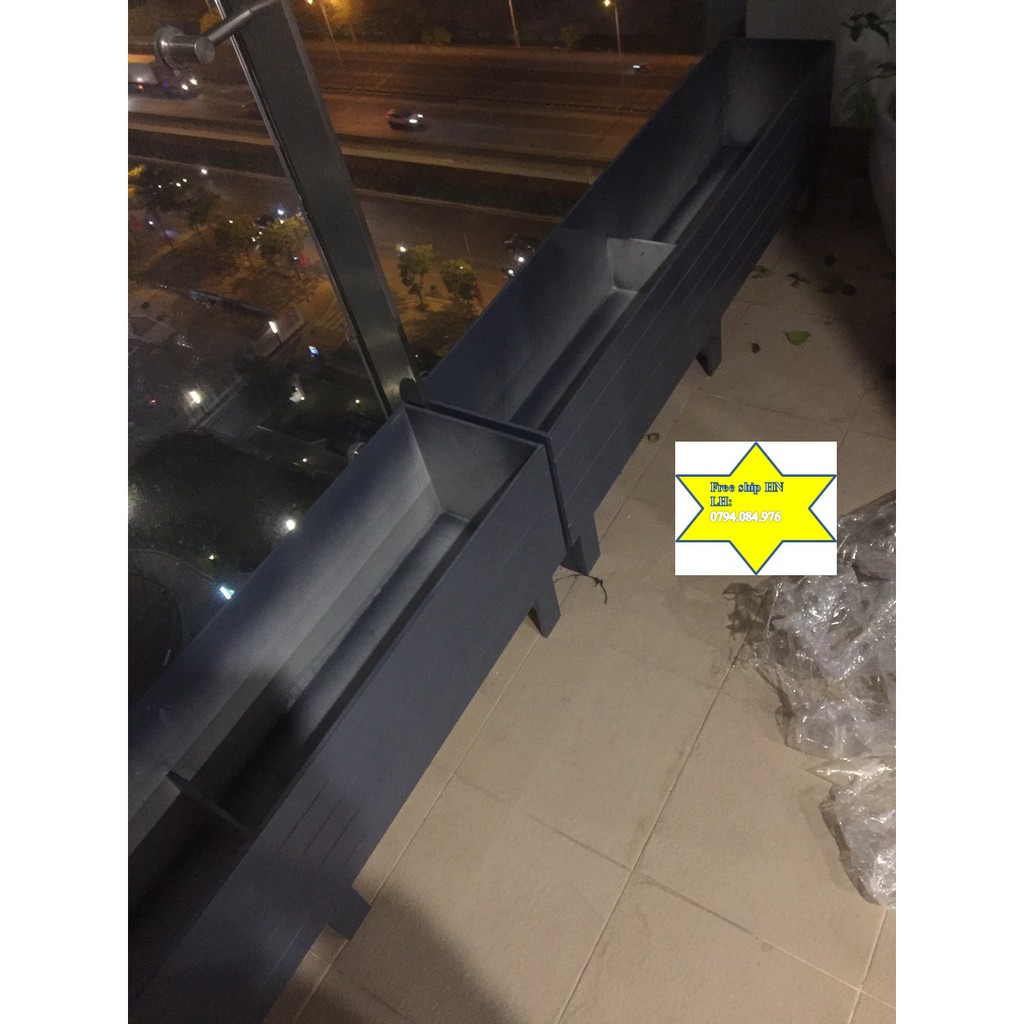 Chậu trồng cây màu ghi