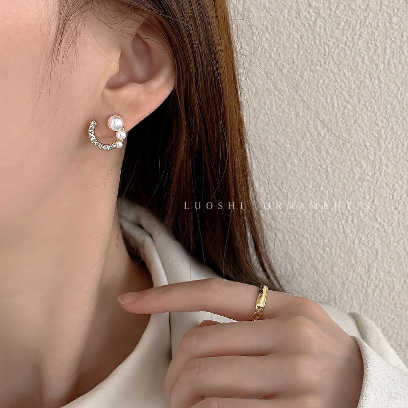 Khuyên tai đính đá và hạt ngọc trai nhân tạo phong cách đơn giản thời trang