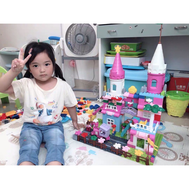 (HÀNG SẴN)bộ Lắp Ráp Lego Duplo Lâu Đài Công Chúa 240chi tiết+ 6 đê +kèm thùng  nhựa đựng -3538