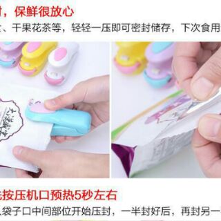 Máy hàn miệng túi mini dập tay dùng pin