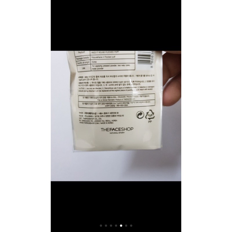 Bông đánh phấn Thefaceshop Hàn Quốc | BigBuy360 - bigbuy360.vn