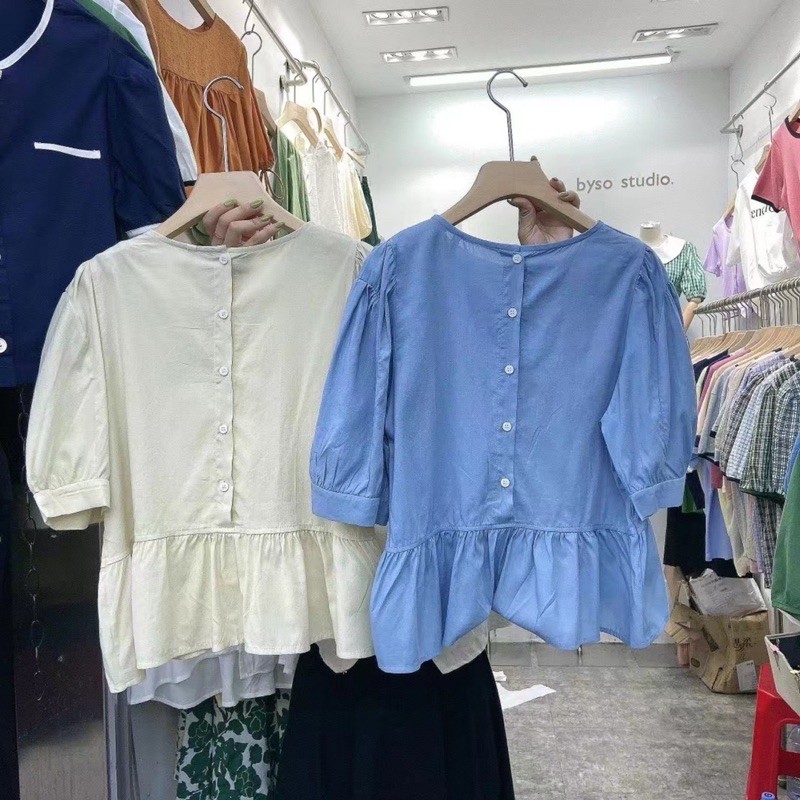 Áo kiểu cúc sau lưng