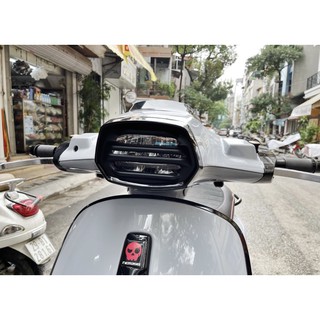 Ốp pha Vespa Sprint