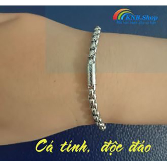 Lắc tay inox cao cấp kiểu bông dừa bọc khoanh cách điêu trắng sáng đẹp, không đen - Phù hợp cho cả nam lẫn mữ