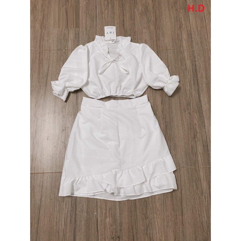[Mã FAXANH245 giảm 10K đơn 50K] Sét váy cổ V chun eo + chân váy 2 tầng chéo HD55 | BigBuy360 - bigbuy360.vn