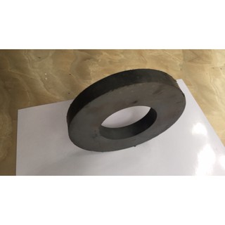 Nam châm Ferrite 140x20 lỗ 70mm