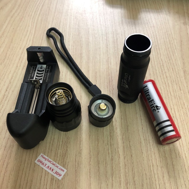 Đèn pin siêu sáng Ultrafire 501B pin Lithium, sạc USB, bóng Led 10w