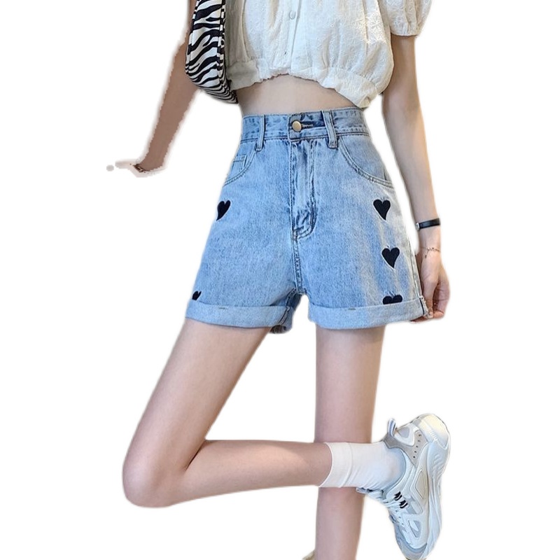 Quần short jean cạp cao họa tiết thêu trái tim thời trang Hàn Quốc cho nữ