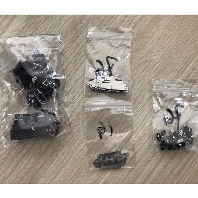 Bộ nẹp trên main iphone 7, không kèm ốc