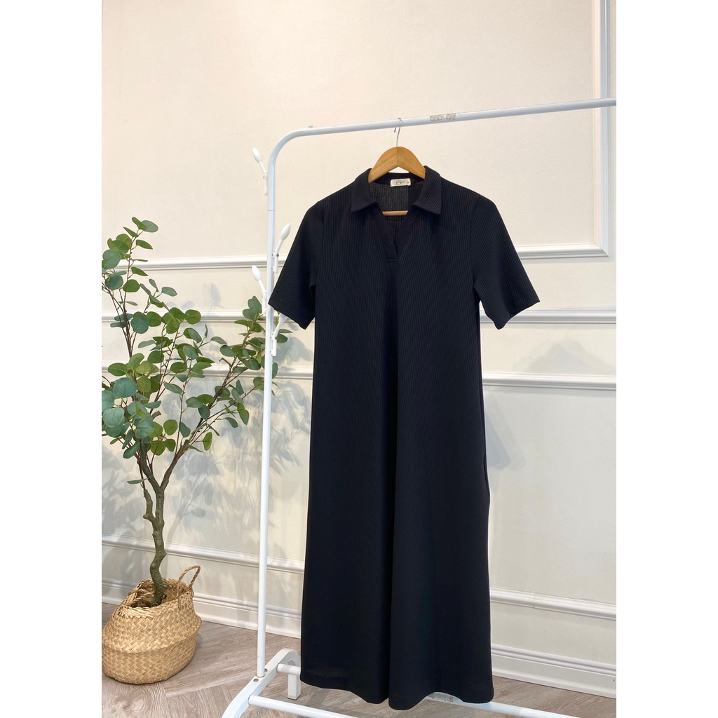 Váy bầu Rika Dress cổ polo dáng basic dễ mix match đồ thiết kế bởi LAMME