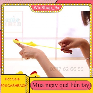 Gà bay dính tường, ná bắn hình chú gà dính tường vui nhộn bằng nhựa dẻo