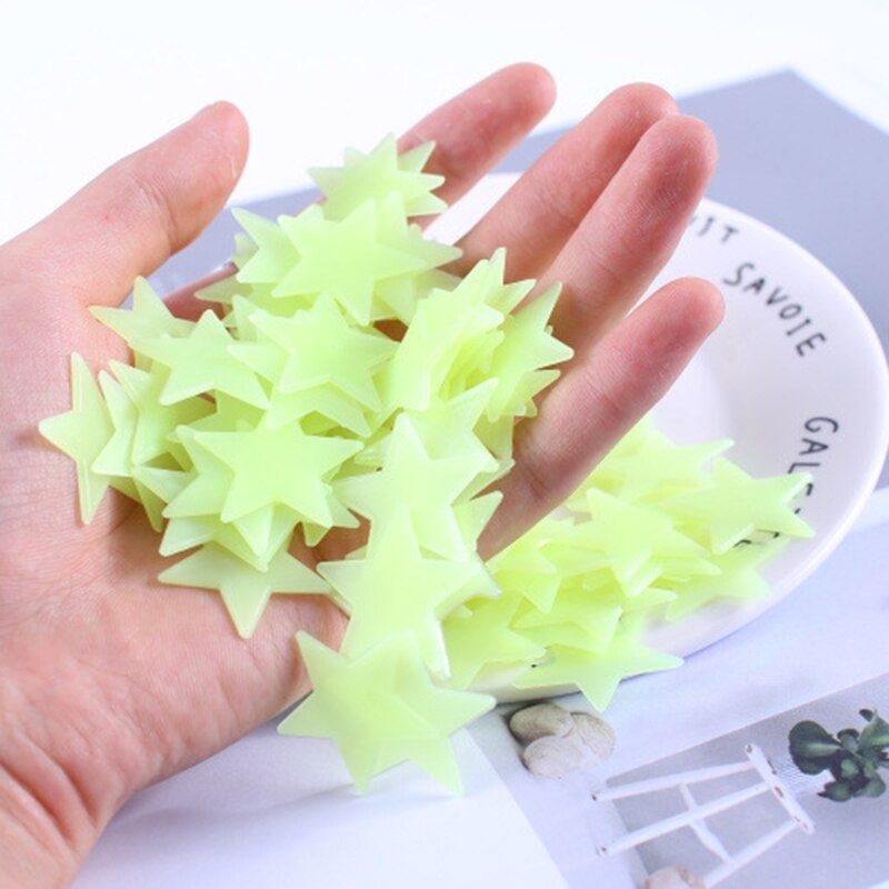 Bộ 50 Ngôi Sao 3D Dạ Quang Dán Tường Trang Trí