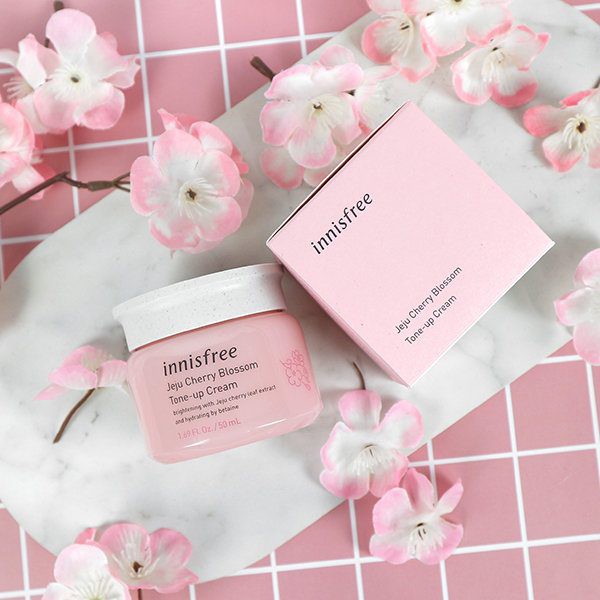 Kem Dưỡng Trắng Da Nâng Tone Tức Thì Innisfree Jeju Cherry Blossom Tone-Up Cream 50ml