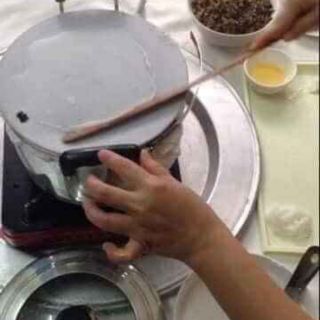 Dụng cụ làm bánh cuốn tại nhà