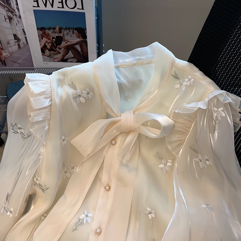 Áo sơ mi hoa tiểu thư