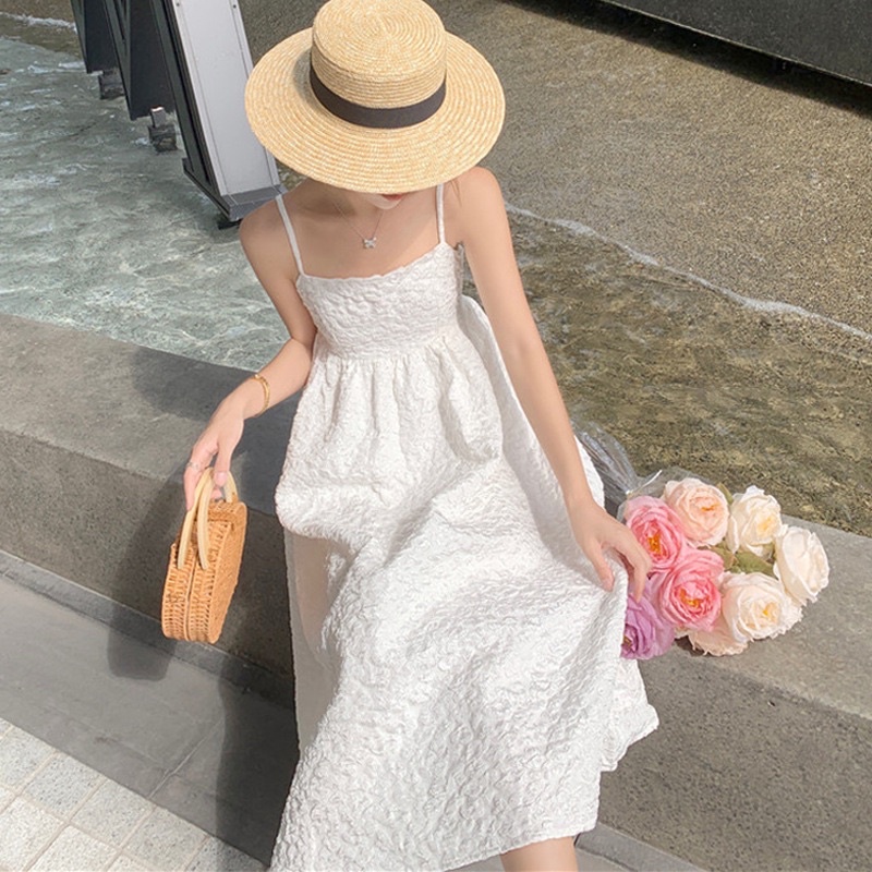 Váy hai dây xuông dài chất gấm xốp xoè phồng | BigBuy360 - bigbuy360.vn