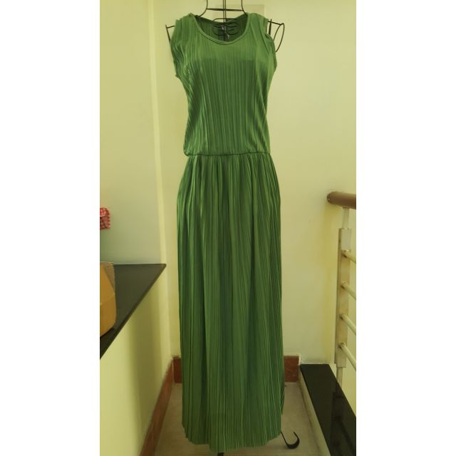 Đầm maxi xếp li, cổ V( ảnh thật)