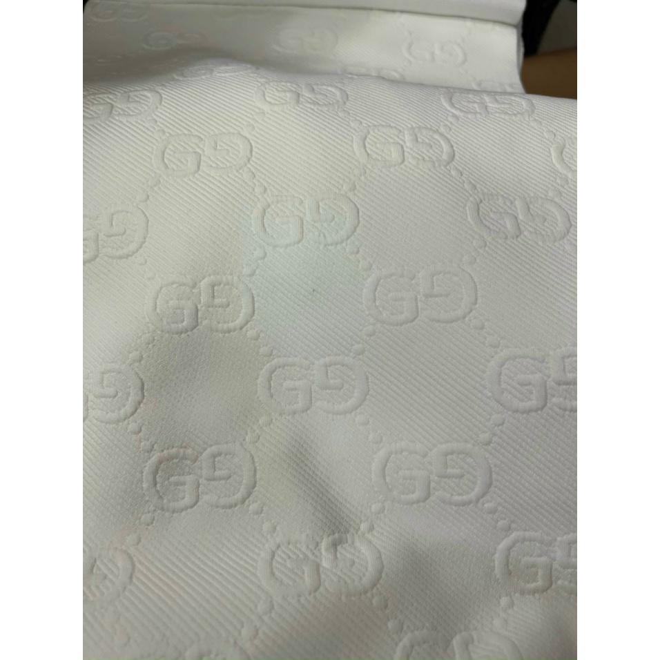 Set bộ đồ nữ áo thun cổ tròn đơn giản với họa tiết chữ in nổi phối viền siêu xinh, sang chảnh dành cho các nàng đi chơi