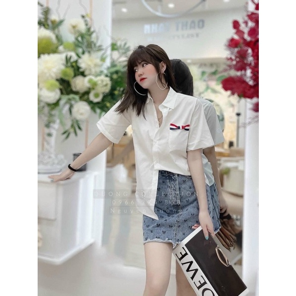 Áo sơ mi thom nơ túi trắng đỏ TTA867