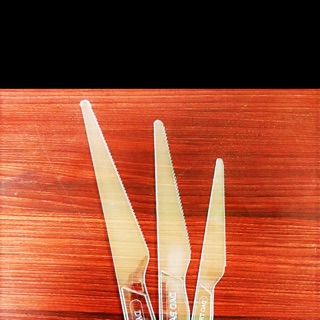 Lô 10 dao nhựa cắt bánh sinh nhật