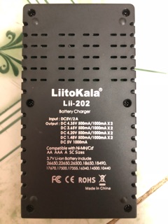 Sạc Liitokala 202 ( các dòng pin 18650 )