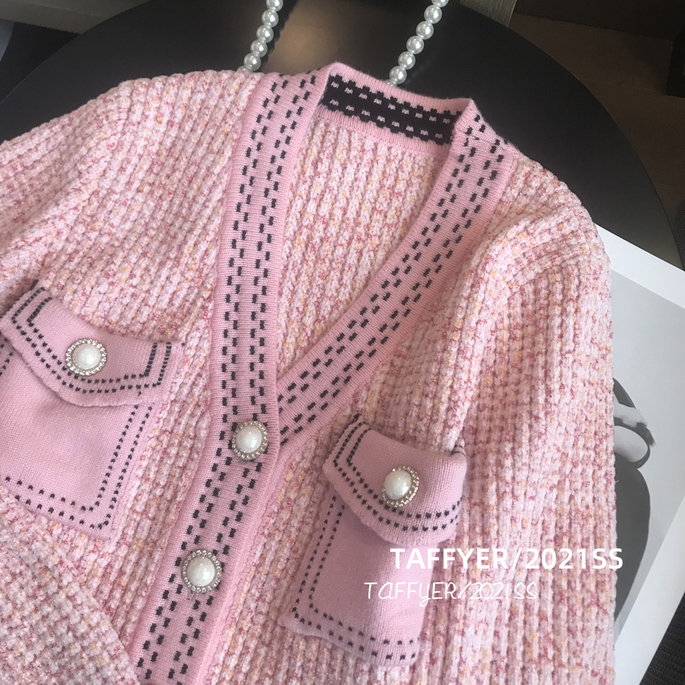 Áo Khoác Cardigan Dệt Kim Cổ Chữ V Màu Sắc Tương Phản Đính Nút Ngọc Trai Phong Cách Phương Tây Thời Trang Xuân Thu 2022
