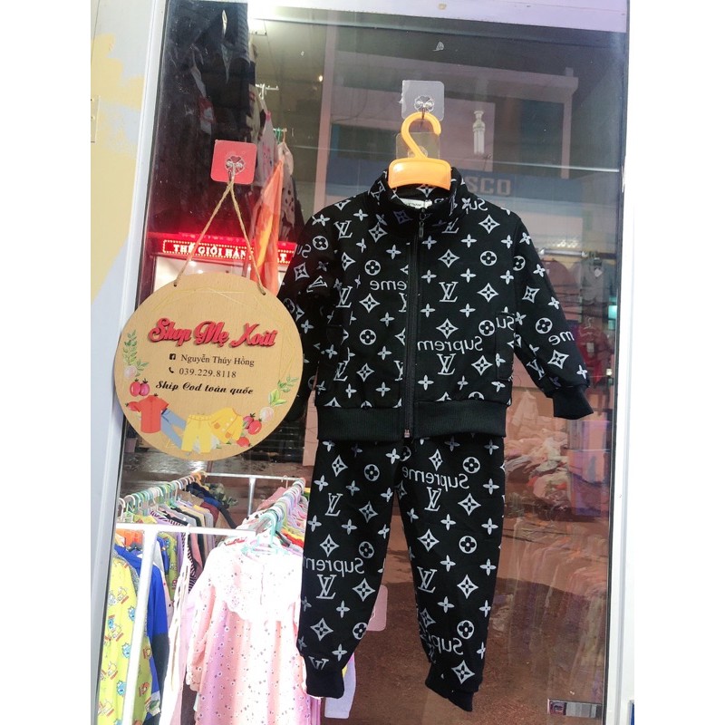 Bộ Nỉ Đen LV