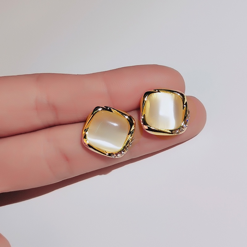 Bông Tai Mạ Vàng 18K Đính Đá Opal Hình Vuông Phong Cách Retro Cho Nữ