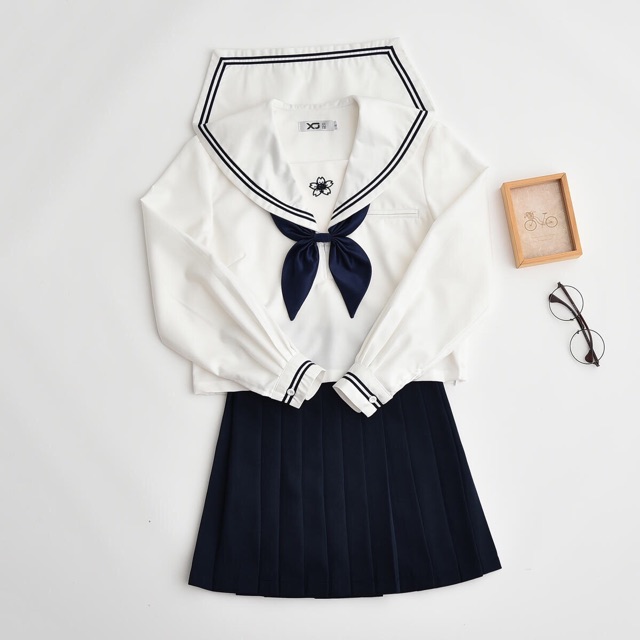 YAS0376-Set đồng phục Nhật thêu hoa anh đào xanh dương/đỏ