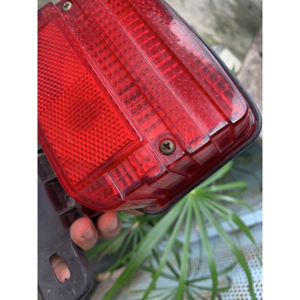 Honda win 100 / đèn hậu win 100