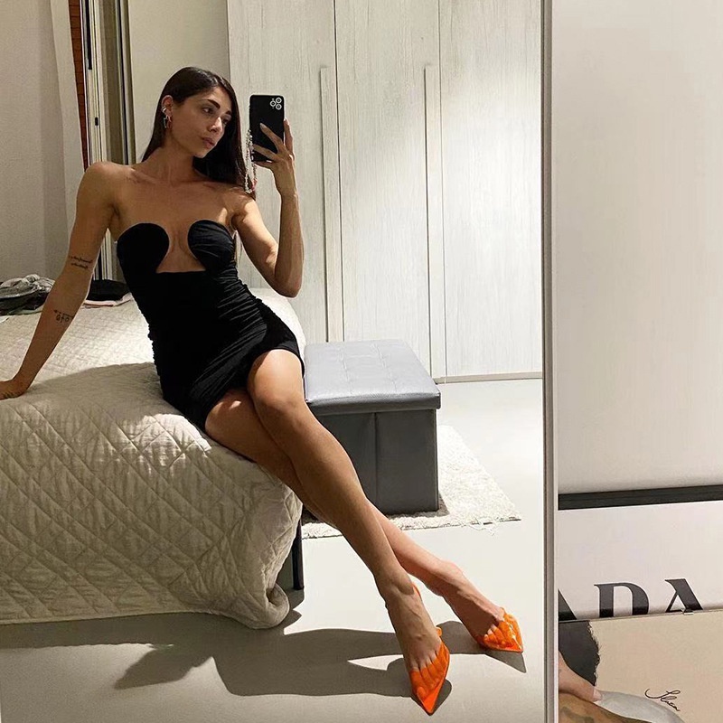 DUNEA Đầm cổ khoét sâu thiết kế quyến rũ thời trang cho nữ