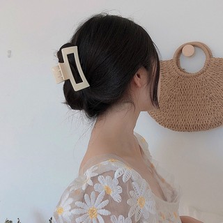 Kẹp tóc thiết kế đáng yêu dành cho bạn nữ