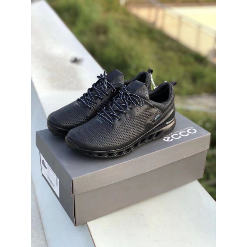 giày golf ecco