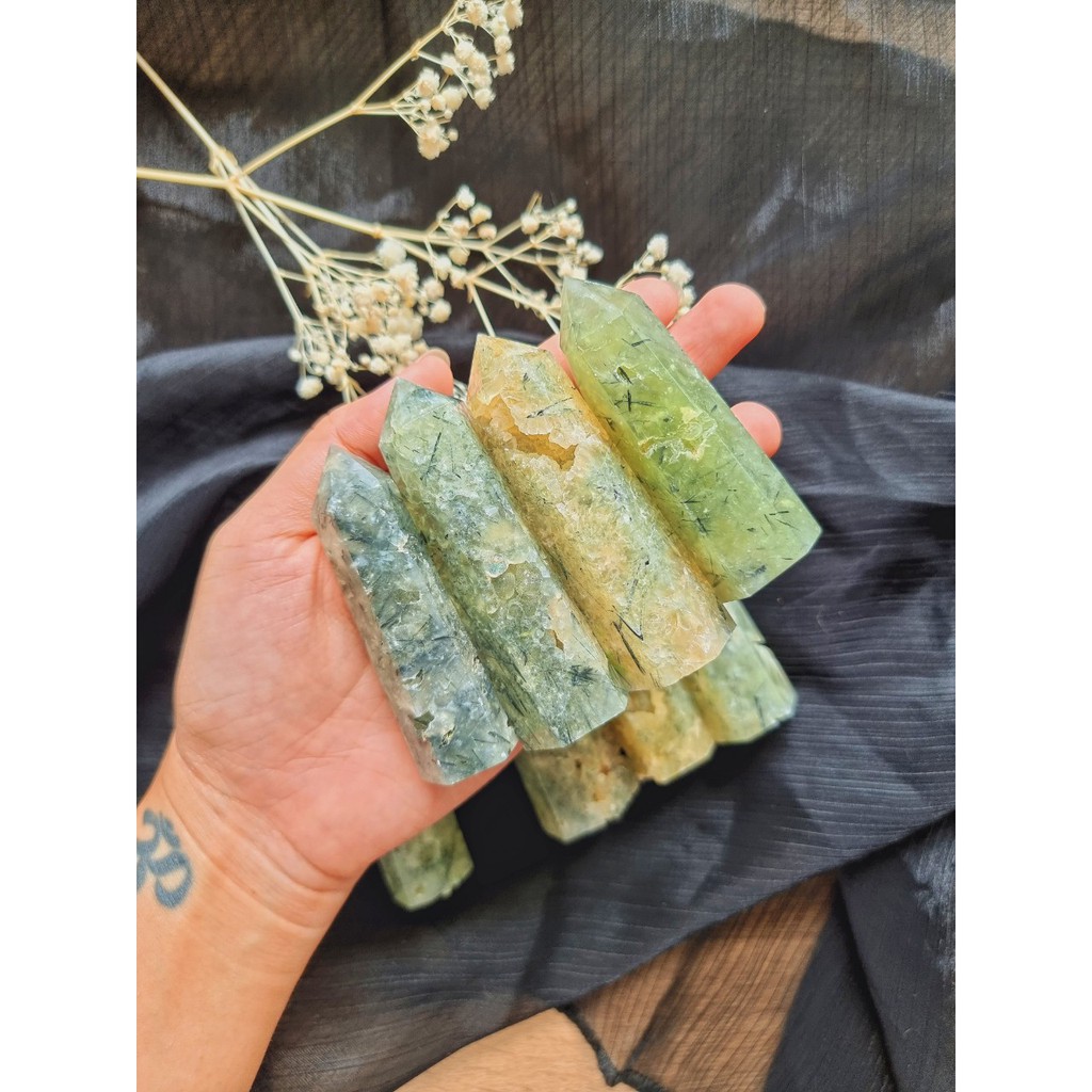 Trụ đá thanh tẩy thach anh tóc xanh Prehnite, dùng trong Tarot, Reiki, Thiền định, đá phong thủy