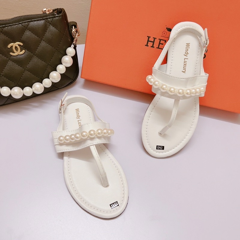 Dép sandal đi biển kẹp ngón quai ngọc nhẹ nhàng nữ tính