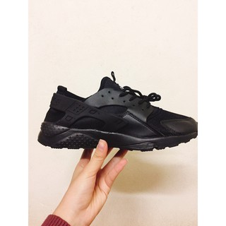 Giầy huarache đen