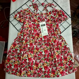 Đầm bé gái hoa đỏ 14 đến 28kg