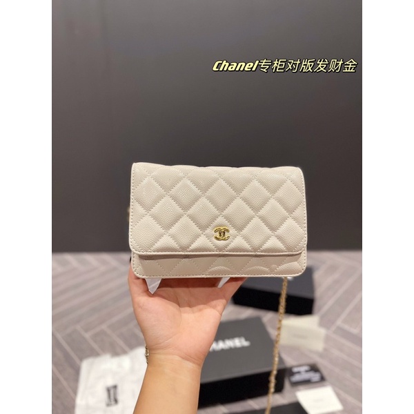 Túi xách Chanel woc tag vàng cực sang chảnh.