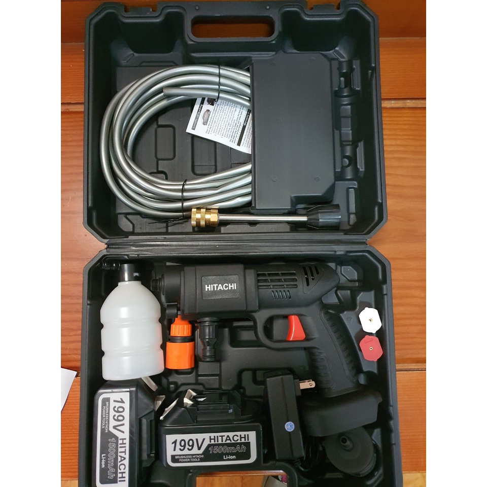 Máy rửa xe, tưới cây cảnh cầm tay chạy pin 199v HITACHI, tặng bình tạo bọt, máy khỏe, nhỏ gọn, tiện lợi