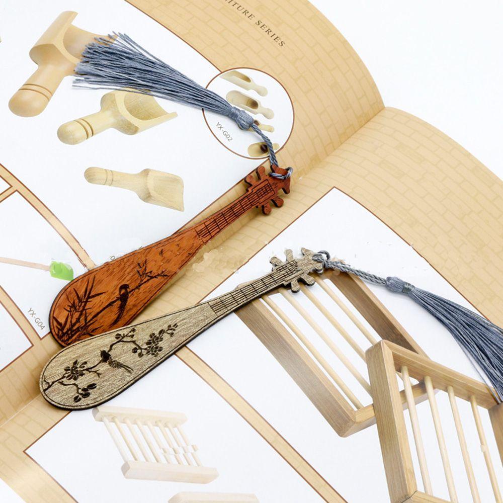 Kẹp Sách Bằng Tre Phối Tua Rua Phong Cách Retro