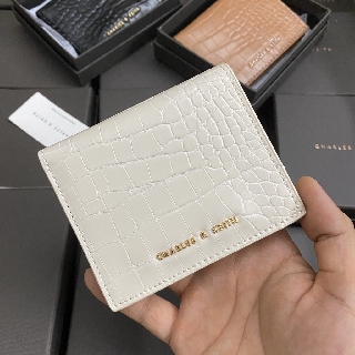Ví ngắn Cnk vân rắn trơn - CL274
