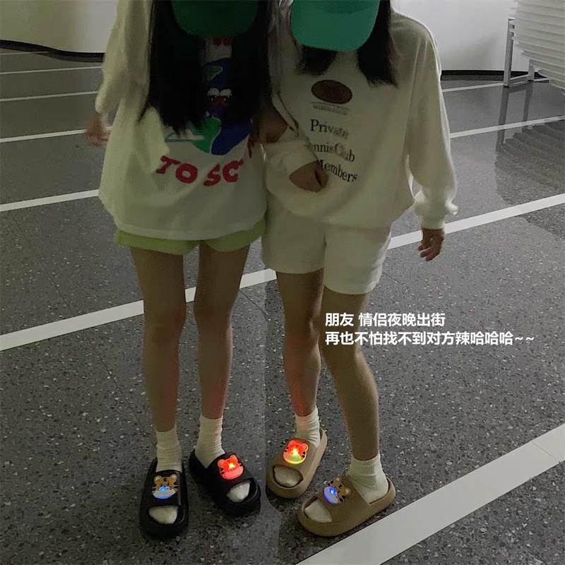 Dép bánh mì phát sáng hình dễ thương chuẩn loại 1