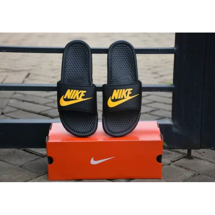 Dép Lê Nike Benassi Thời Trang Năng Động Dành Cho Nam