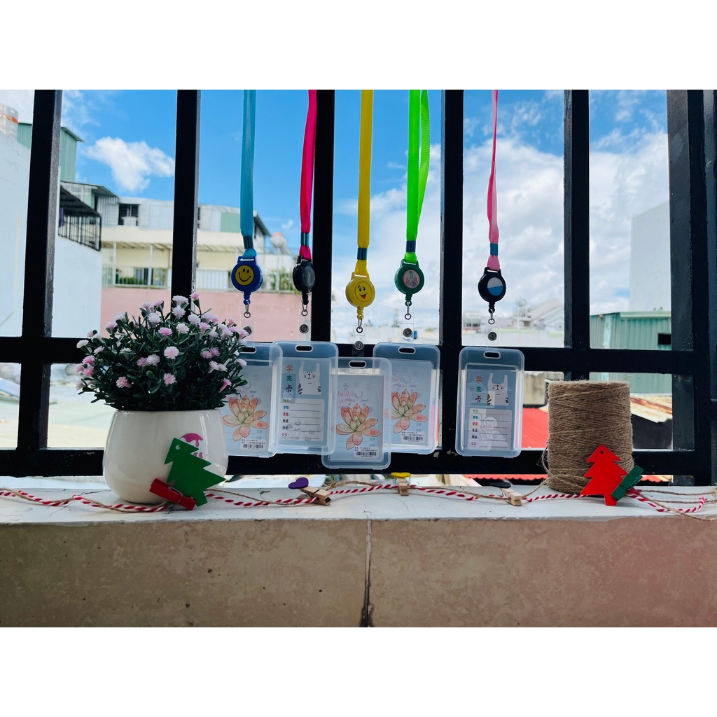 Thẻ Bảng Tên Kèm Dây Đeo Có Thể Kéo Dài Hàn Quốc 11x7cm