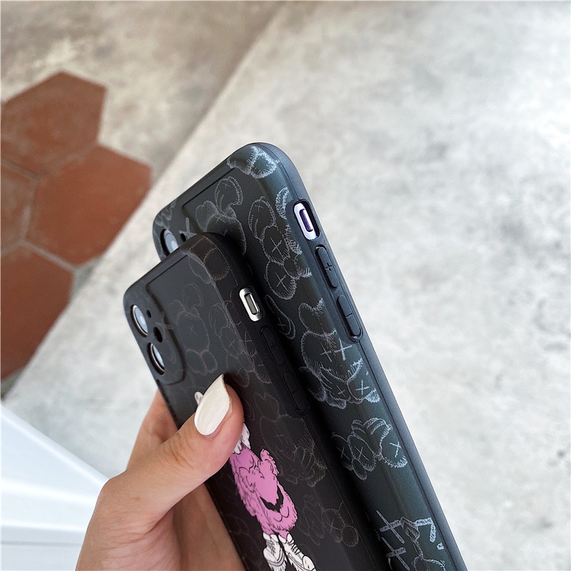 Ốp lưng iphone Kaws Stand IMD dày dặn viền nổi 5/5s/6/6plus/6s/6splus/7/7plus/8/8plus/x/xr/xs/11/12/pro/max/plus/promax | BigBuy360 - bigbuy360.vn