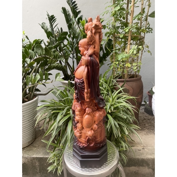 Tượng Phật di lặc gánh đào ngũ phúc bằng gỗ hương cao 60 cm